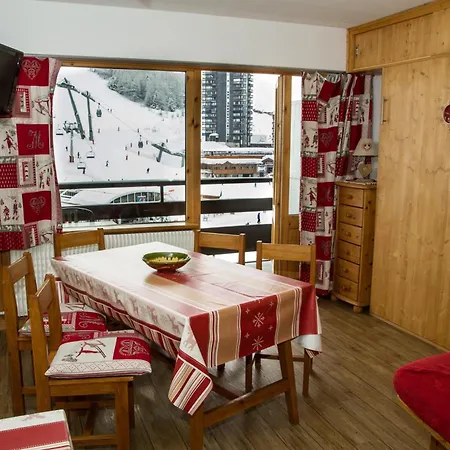 Apartment Les Menuires La Croisette Appt 6 Pers Coeur De Station